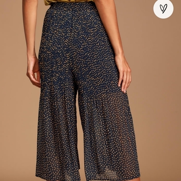 Lulus sz xs navy gold yellow Brittania Navy Blue Print Wide-Leg Culotte Pants - Picture 4 of 4